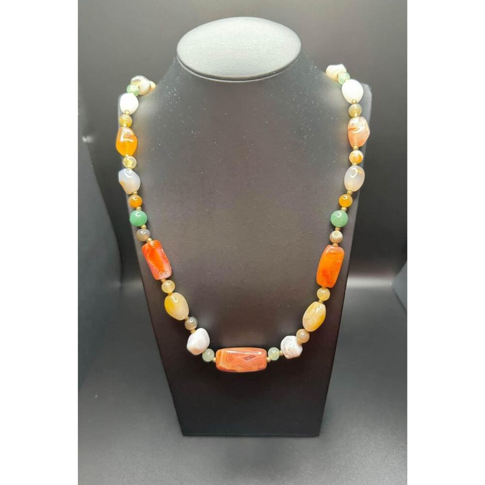 Vintage Agate Semi Precious Stone Necklace